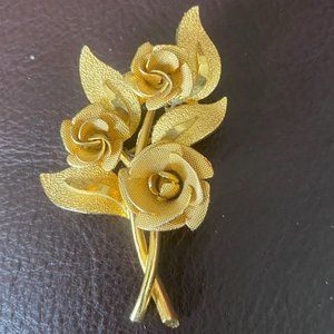 VINTAGE CORO ROSE BROOCH